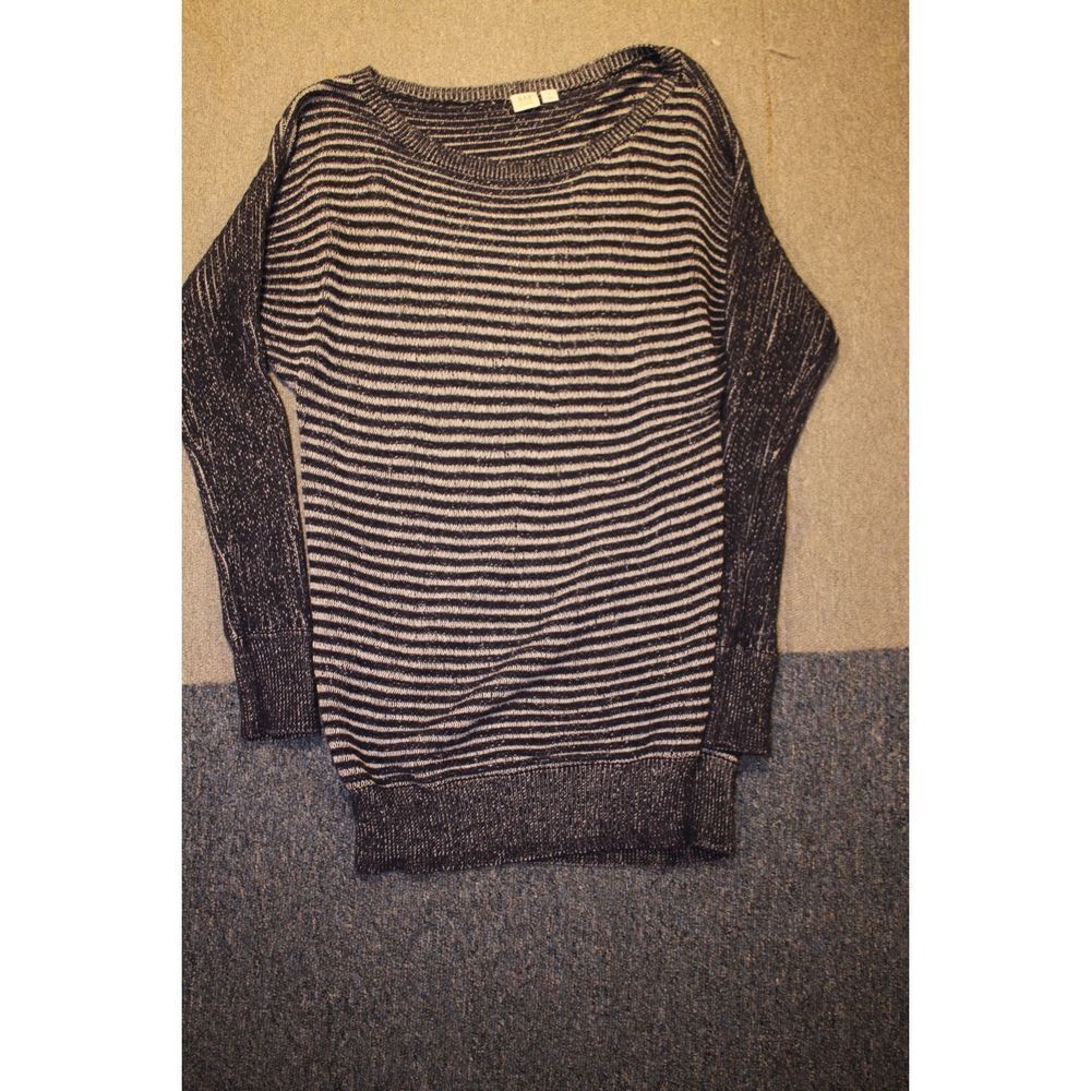 Gap Women's Navy/White Knitted Sweater - Size Small